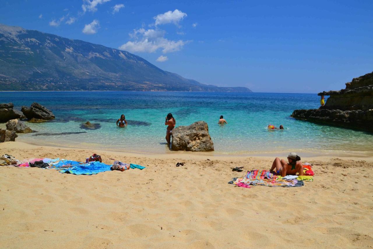 Kefalonia Apartments - Marias Studios - 2 Bedroom Apartment In Orchard, Spartia Luaran gambar